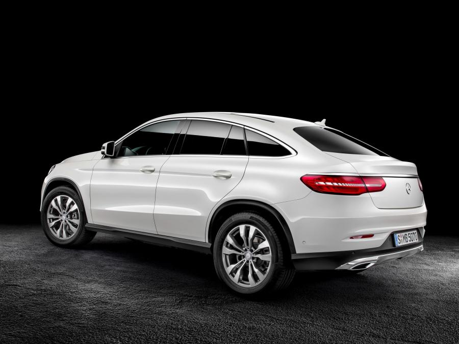  Mercedes-Benz GLE Coupe 2015 года  (фото 2 из 7)